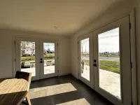 Waterfront home in the town of Old Saybrook, CT, walk to beach in a minute. - Boutique