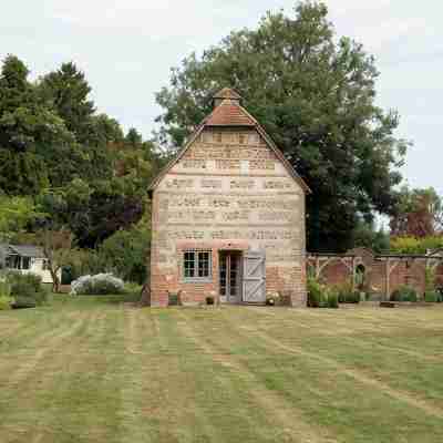 The Dovecote, Historic Cottage in a Peaceful Garden Hotel Exterior