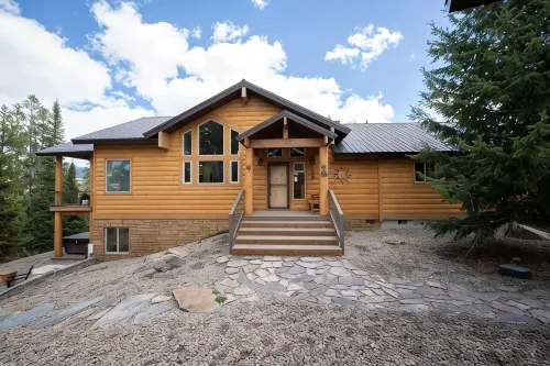 Cozy Cabin in Stanley Basin!