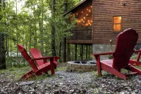 Cozy 2-Bedroom Cabin with WiFi, Firepit, and More in Blairsville!