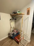 Quiet & cozy loft apartment only minutes to downtown Springfield and U of O. - balcony