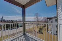 Rustic Charm Meets Modern Luxury: Stylish 2BR, 1BA Apartment