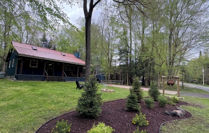 Charming ADK Retreat Walking Distance to Town and River