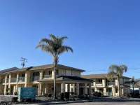 Dune Surfer Inn