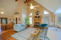 Lewes Beach Retreat 2 Minute Walk to Bay!