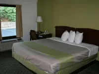 Travelodge by Wyndham Roanoke Hotels in Catawba