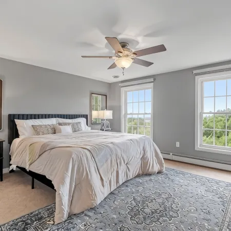 Lake Winnipesaukee & Gunstock · Sleeps 14 · Fire Pit · Hot Tub from OCT