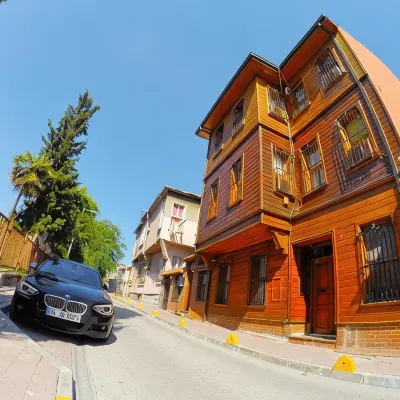 أوتومانز بيرل هوتل Hotels near محطة ترام لاليلي