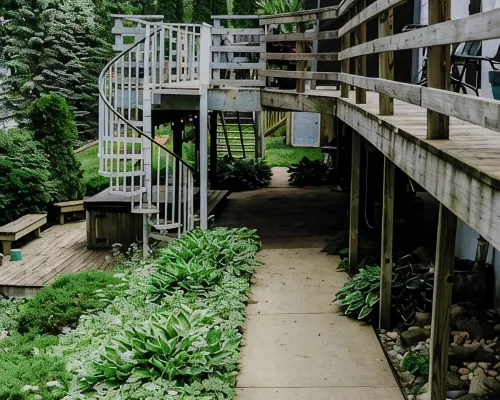 Lake-Front Lodging- Fisherman's Cove at the Blue Heron Retreat Hotels in Newaygo County