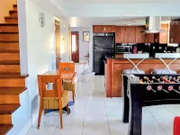 Charmed New Orleans Lakeview Neighborhood Living Hotels near Buddy Deuterive Park