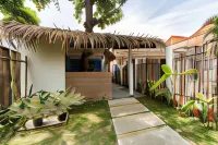 Cashew Tree Bungalow - Bed and Breakfast