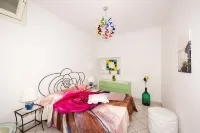 Villa Laura, amazing breakfast, private outdoor hot tub, Positano, Amalfi coast
