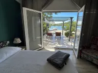 Holliday house Toma next to the sea