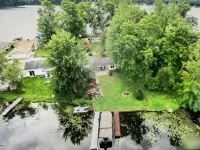 Croton Cottage on all sports lake!