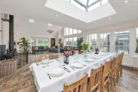 Luxury Spa House | Heated Pool | Spa Facilities - Villas