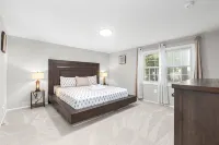 4-bedroom house in peaceful Fredericksburg  VA with WiFi, AC  Enjoy your stay - Homestays