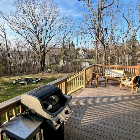 The Canandaigua Farmhouse. Private, Spacious, with Lake Access