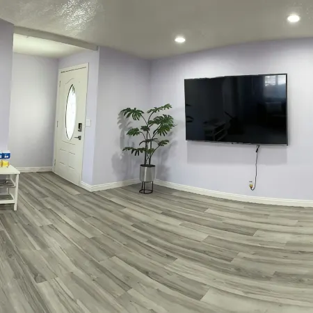 Entire Newly Renovated House in North Pomona