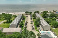 Beautiful Long Beach Condo with Ocean View! - 4-Star