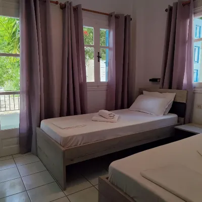 Apartments Jota Moni Profiti Ilia周辺のホテル