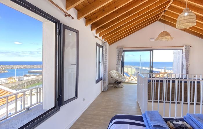 Casa da Baleia T2 Localizado à Beira-mar Virado a Menos de 5 Min. a pé da Praia