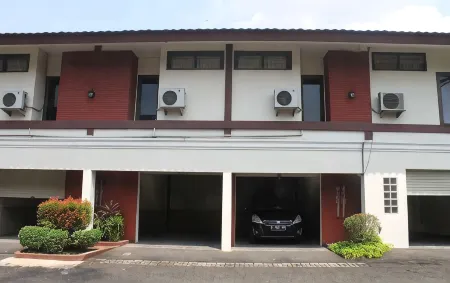 C'One Hotel Cempaka Putih