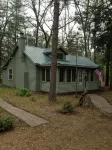 The Pines Hideaway Cabin by Tippy Dam - Chalets