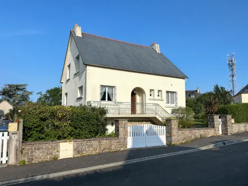 Ideally located in the heart of Crozon in a quiet area - 3-Star