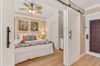 Steps Away From Poipu Beach * A/C * Newly Remodeled * Family Friendly - Homestays