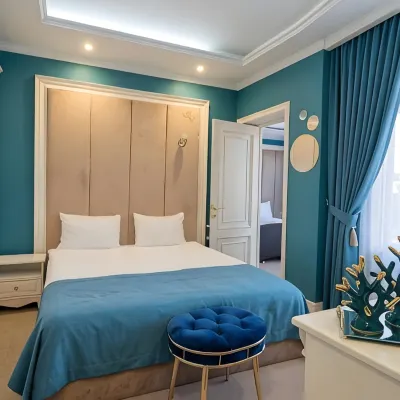 7 Beauties Hotel & Spa Hotels near Call Centre