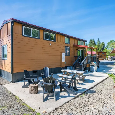 Rainforest Tiny Home Retreat: Twilight Edition