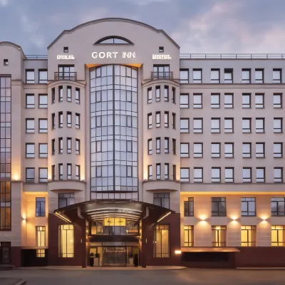 Cort Inn St Petersburg Hotel & Conference Center ロシアン・ウォッカ・ミュージアム周辺のホテル