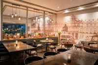 Arthotel Ana Neotel, Trademark Collection by Wyndham - 早餐