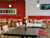 B&B HOTEL Prague-City - Frühstück