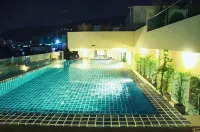 Hemingways Silk Hotel - Romantic