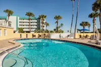 Days Inn by Wyndham Cocoa Beach Port Canaveral - en bord de mer
