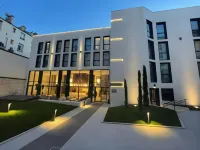 Yac Paris Clichy, A Member of Radisson Individuals