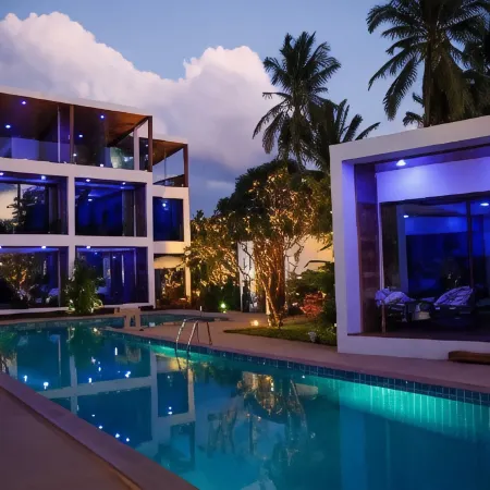 Zee Luxury Boutique Hotel