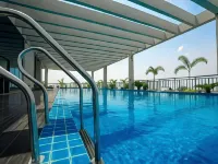 Grand Park Hotel - Pools