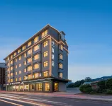 Lansen Hotel (Yiwu Wuyue Plaza)