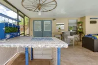 Private Pool - Bright Spacious Home Business or Family, 25 Min to Beach - Wifi