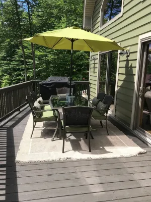 Charming, cozy, rustic Chalet.. Hollywood Hills, OLD FORGE, NY