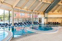 Atostogų Parkas Hotel - Pools