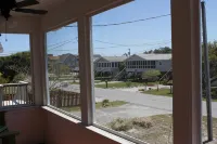 Available July 26-31. Close to Everything and Only 5 Minute Walk to the Beach. - 3-Star