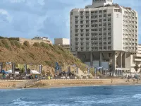 The Carlton Tel Aviv Hotels near HaTachana