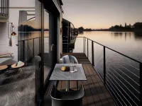 New Port Hotel Отели рядом с достопримечательностью «Центр города»