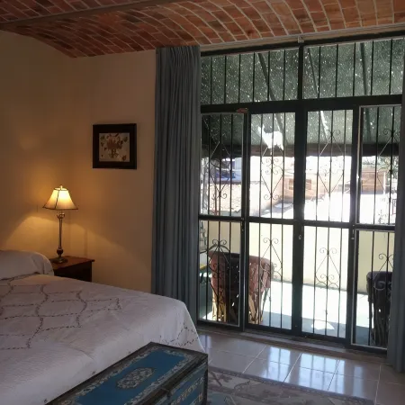 Casita Montana Hotel and Suites