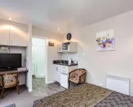 Comfort Inn Tayesta Motel - Motels