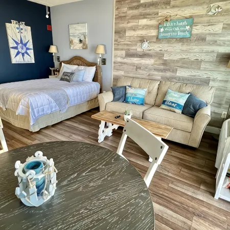 Oceanfront, private balcony, stunning panoramic views of the Atlantic