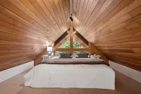 Private 2Br Creekside Chalet w/ Wood Stove!